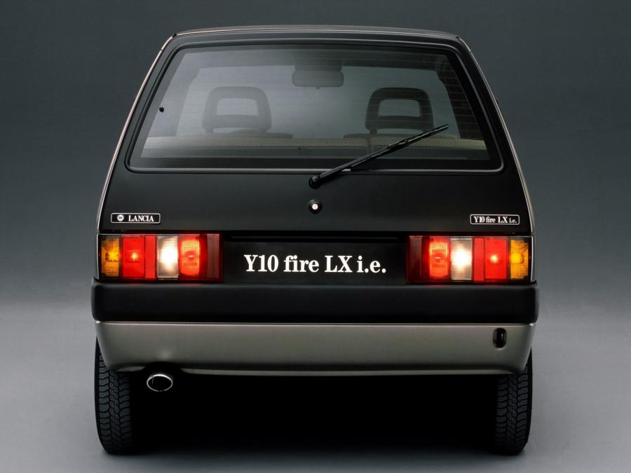  Lancia Y10 GT i.e 1989 года  (фото 2 из 18)